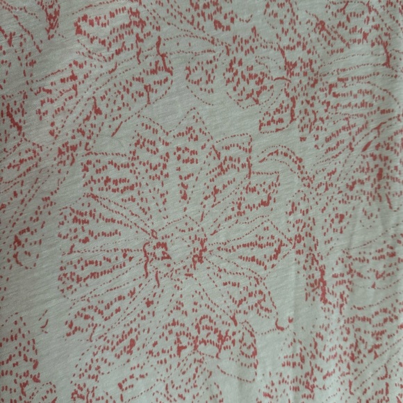 Free People Sahara Print V Neck. Reverse Hi-Low Hemline. Size: Medium - Picture 8 of 11